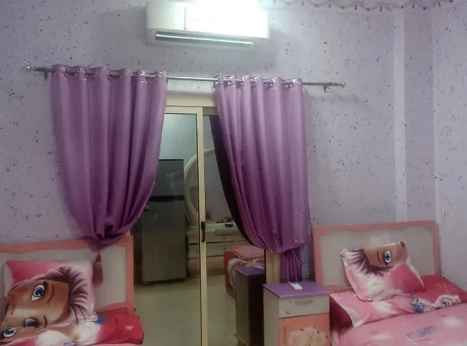 Yasin - Enjoy The Privacy Of Staying In A Quiet With Free Wi-fi As Your Complete Second In The Heart Of Apartment *